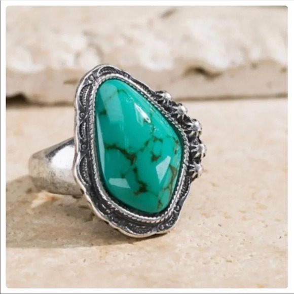 Boho Turquoise Statement Ring | Silver Stretch Western Jewelry - Picture 3 of 5
